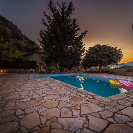 וילה Palataki Iii *