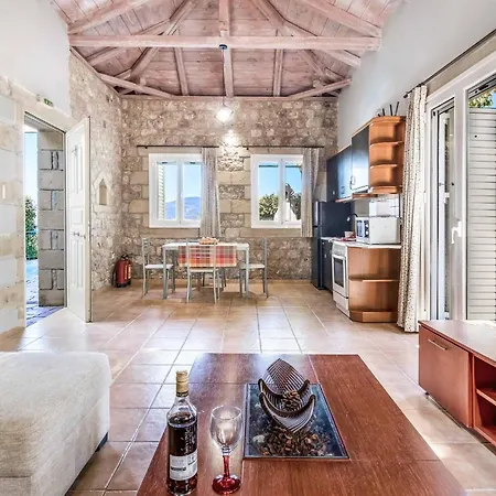 Palataki Iii וילה קרדמילי